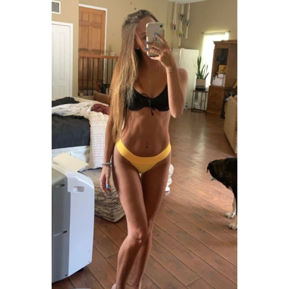 Bikini bottoms